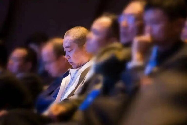 获取期货操盘高手的实战交易技巧，让我从新手迅速跃升为交易赢家！